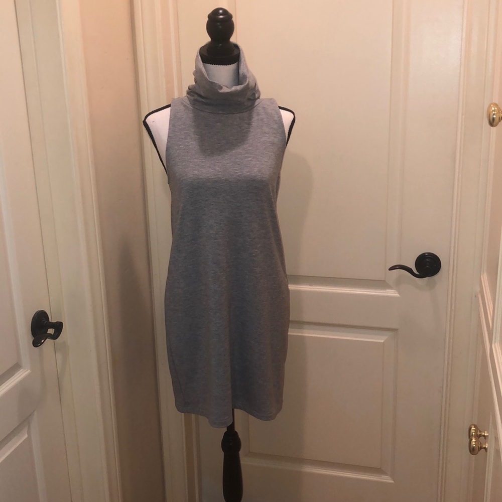 NWOT Leith turtleneck sleeveless dress.